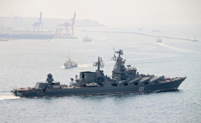 Rusya Savunma Bakanlığı: “Moskova kruvazörü varış limanına çekilmesi sırasında battı”