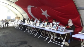 Ailelerin PKK’ya direnişi sürüyor