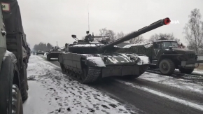 Rus tankları Kiev'de ilerliyor